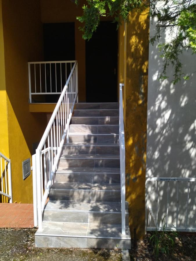 4 Roses Apartment Ravni Exterior foto